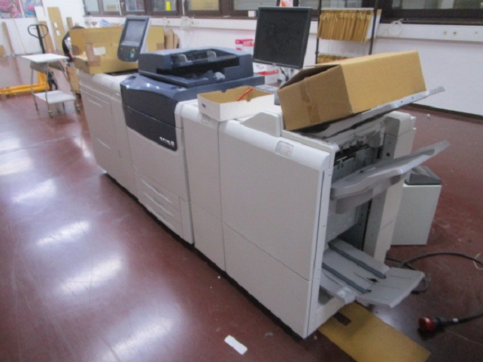 XEROX VERSANT 180 PRESS - آلة الطباعة الرقمية: صورة 3 XEROX VERSANT 180 PRESS - آلة الطباعة الرقمية: صورة 3