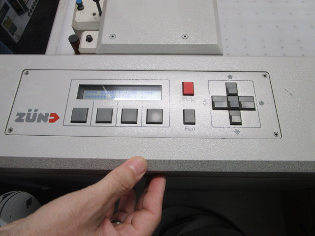ZÜND SCHNEIDEPLOTTER P-1200 PLUS - آلة قطع الورق: صورة 4 ZÜND SCHNEIDEPLOTTER P-1200 PLUS - آلة قطع الورق: صورة 4