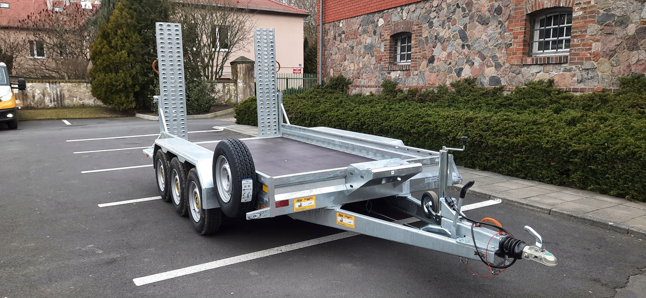 PRZYCZEPA LAWETA DO MINIKOPARKI KOPARKI 3 OSIE / MINI EXCAVATOR TRANSPORTER TRAILER 3 AXLES - مقطورة لنقل المعدات: صورة 2 PRZYCZEPA LAWETA DO MINIKOPARKI KOPARKI 3 OSIE / MINI EXCAVATOR TRANSPORTER TRAILER 3 AXLES - مقطورة لنقل المعدات: صورة 2