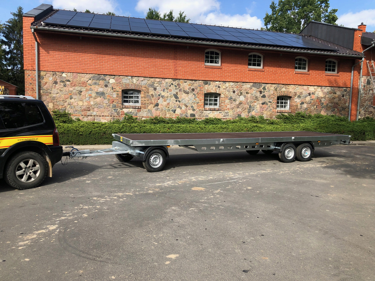PRZYCZEPA OBROTNICA PLATFORMA 8m 3500 KG / TURNTABLE PLATFORM TRAILER 8m 3500 KG - مقطورات مسطحة: صورة 3 PRZYCZEPA OBROTNICA PLATFORMA 8m 3500 KG / TURNTABLE PLATFORM TRAILER 8m 3500 KG - مقطورات مسطحة: صورة 3