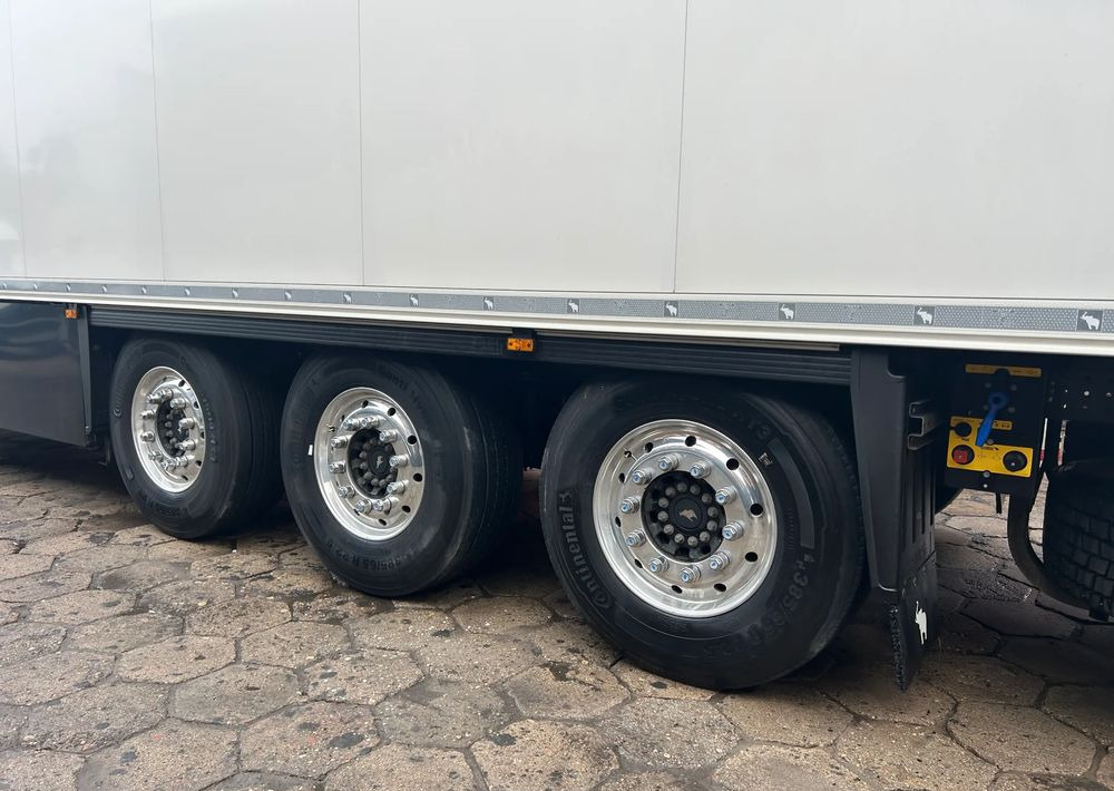 Schmitz Cargobull ORYGINALNE ALUFELGI ALCOA / BEZWYPADKOWA CHŁODNIA / GRUBA ŚCIANA 7 CM / 2 SZTUKI !! - نصف مقطورة مُبرِّدة: صورة 1 Schmitz Cargobull ORYGINALNE ALUFELGI ALCOA / BEZWYPADKOWA CHŁODNIA / GRUBA ŚCIANA 7 CM / 2 SZTUKI !! - نصف مقطورة مُبرِّدة: صورة 1