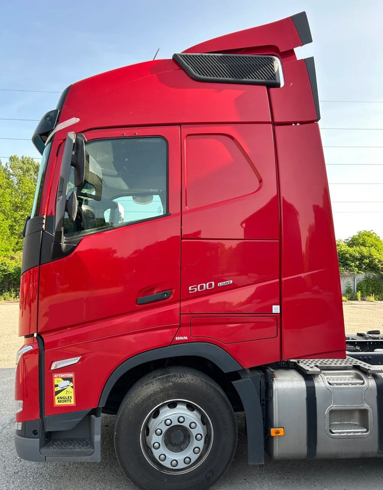 Volvo FH 500 I-SAVE / PARK COOL / ZŁOTY KONTRAKT / 3 SZTUKI !! - وحدة جر: صورة 4 Volvo FH 500 I-SAVE / PARK COOL / ZŁOTY KONTRAKT / 3 SZTUKI !! - وحدة جر: صورة 4