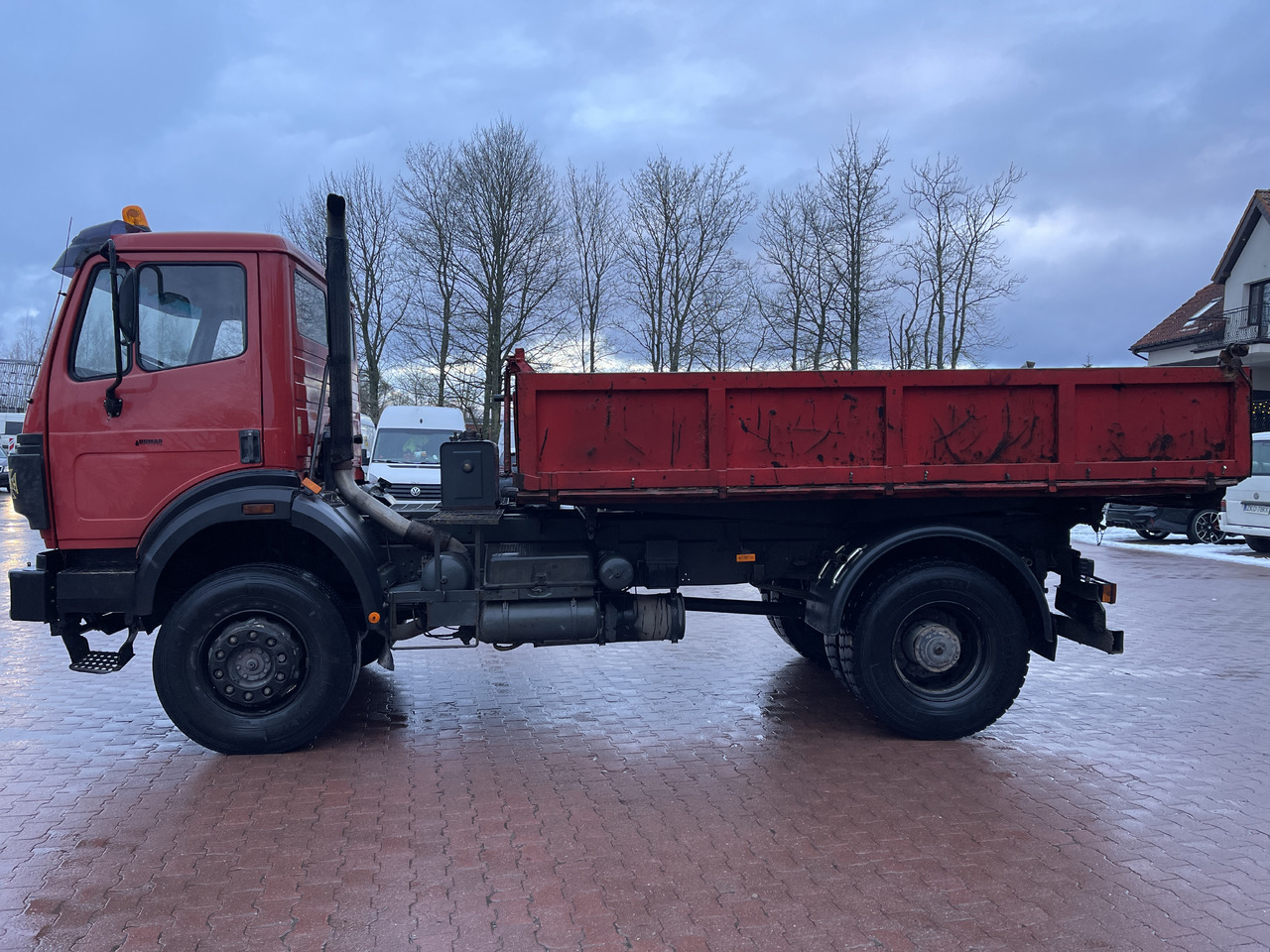 MERCEDES-BENZ 1824 - شاحنة قلاب: صورة 4 MERCEDES-BENZ 1824 - شاحنة قلاب: صورة 4