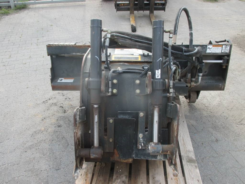 Bobcat 18 PLA - كاشطة: صورة 5 Bobcat 18 PLA - كاشطة: صورة 5