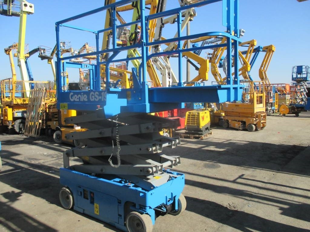 Genie GS 1932 - رافعة هيدروليكية مقصية: صورة 4 Genie GS 1932 - رافعة هيدروليكية مقصية: صورة 4