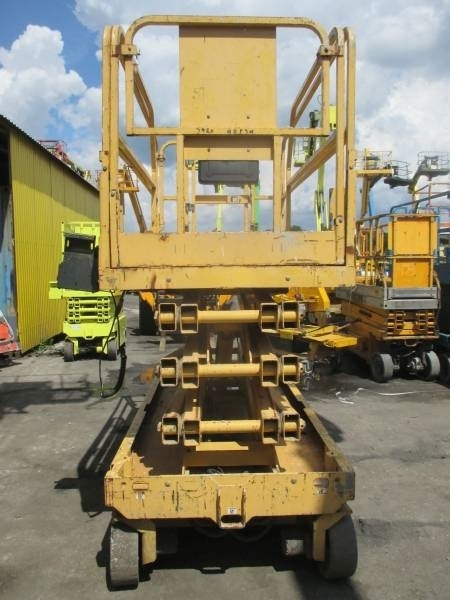 Genie GS 2646 - رافعة هيدروليكية مقصية: صورة 3 Genie GS 2646 - رافعة هيدروليكية مقصية: صورة 3