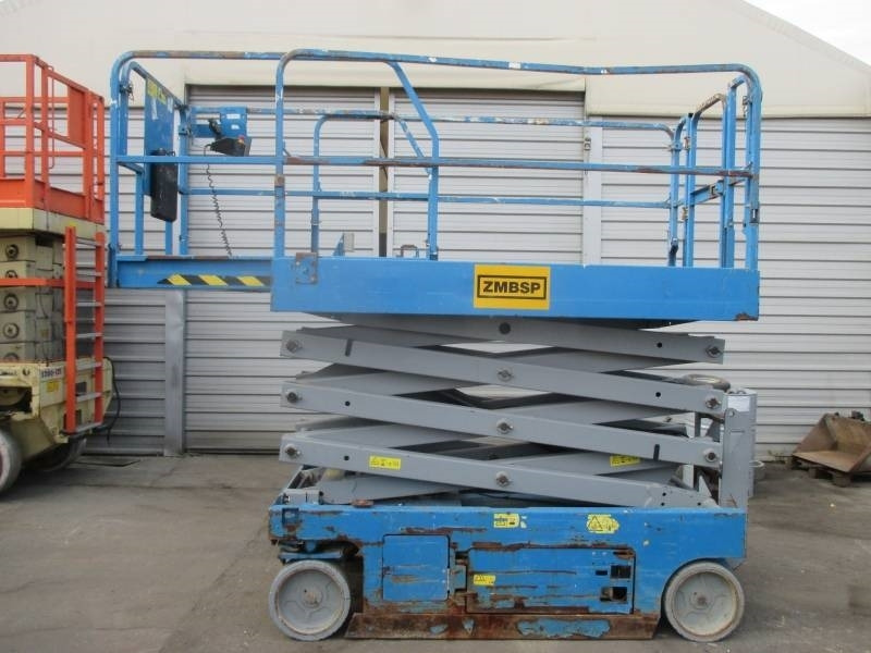 Genie GS 2646 - رافعة هيدروليكية مقصية: صورة 1 Genie GS 2646 - رافعة هيدروليكية مقصية: صورة 1