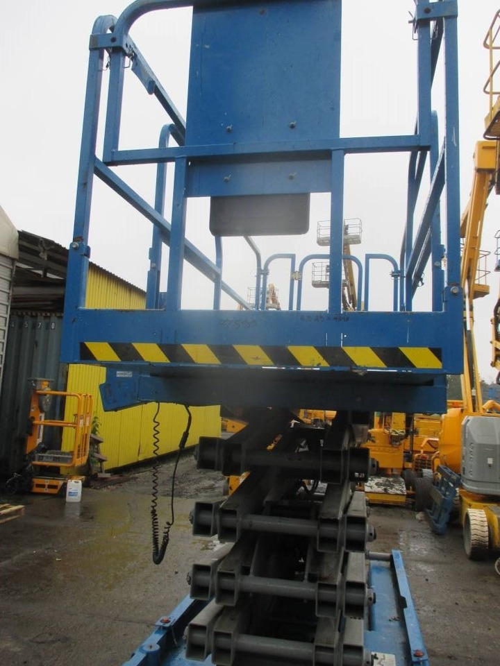 Genie GS 3246 - رافعة هيدروليكية مقصية: صورة 3 Genie GS 3246 - رافعة هيدروليكية مقصية: صورة 3