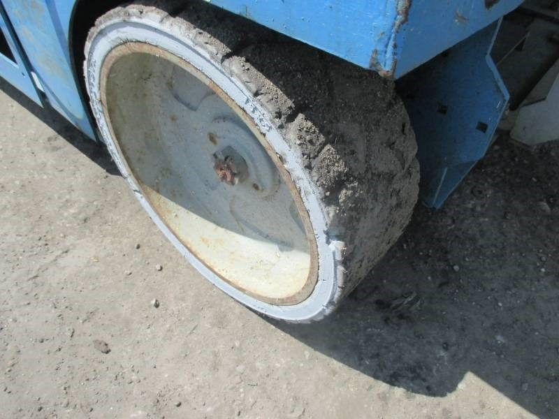 رافعة هيدروليكية مقصية Genie GS 3246: صورة 9 رافعة هيدروليكية مقصية Genie GS 3246: صورة 9