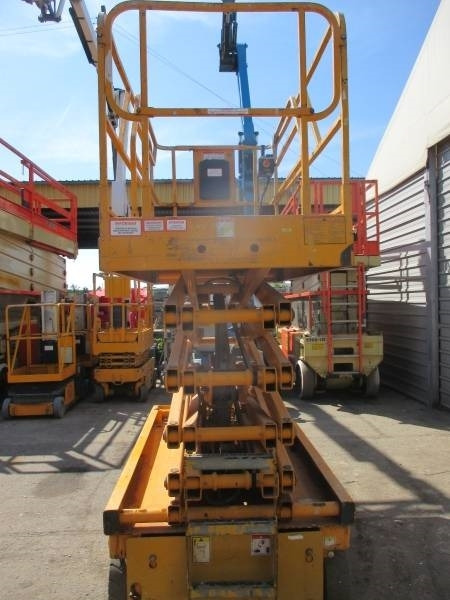 رافعة هيدروليكية مقصية Haulotte Compact 12: صورة 7
