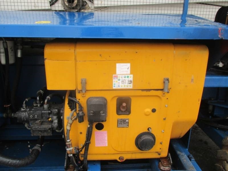 Holland Lift B 195 DL 25 - رافعة هيدروليكية مقصية: صورة 5 Holland Lift B 195 DL 25 - رافعة هيدروليكية مقصية: صورة 5