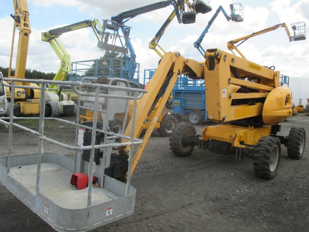 Manitou 160 ATJ - شاحنة ذراع مفصلي: صورة 5 Manitou 160 ATJ - شاحنة ذراع مفصلي: صورة 5