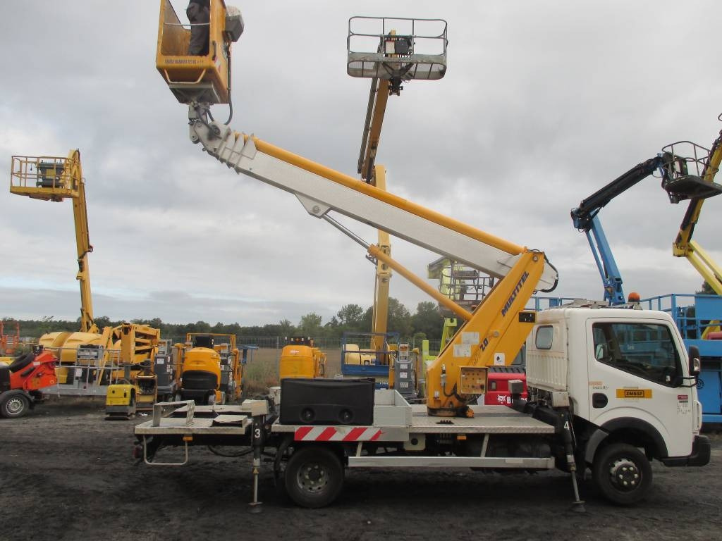 Multitel MT 202 - منصة تلسكوبية محمولة على شاحنة: صورة 1 Multitel MT 202 - منصة تلسكوبية محمولة على شاحنة: صورة 1