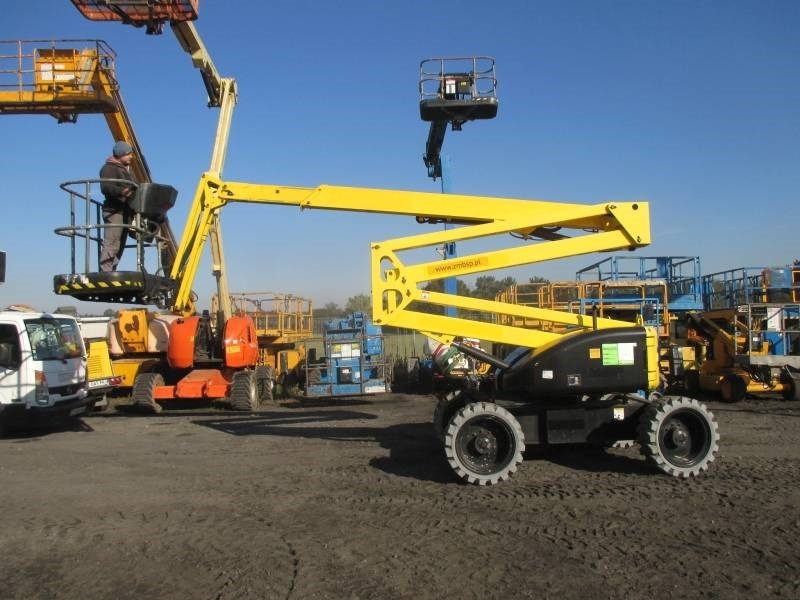 Niftylift HR 17 D 4x4 - شاحنة ذراع مفصلي: صورة 1 Niftylift HR 17 D 4x4 - شاحنة ذراع مفصلي: صورة 1