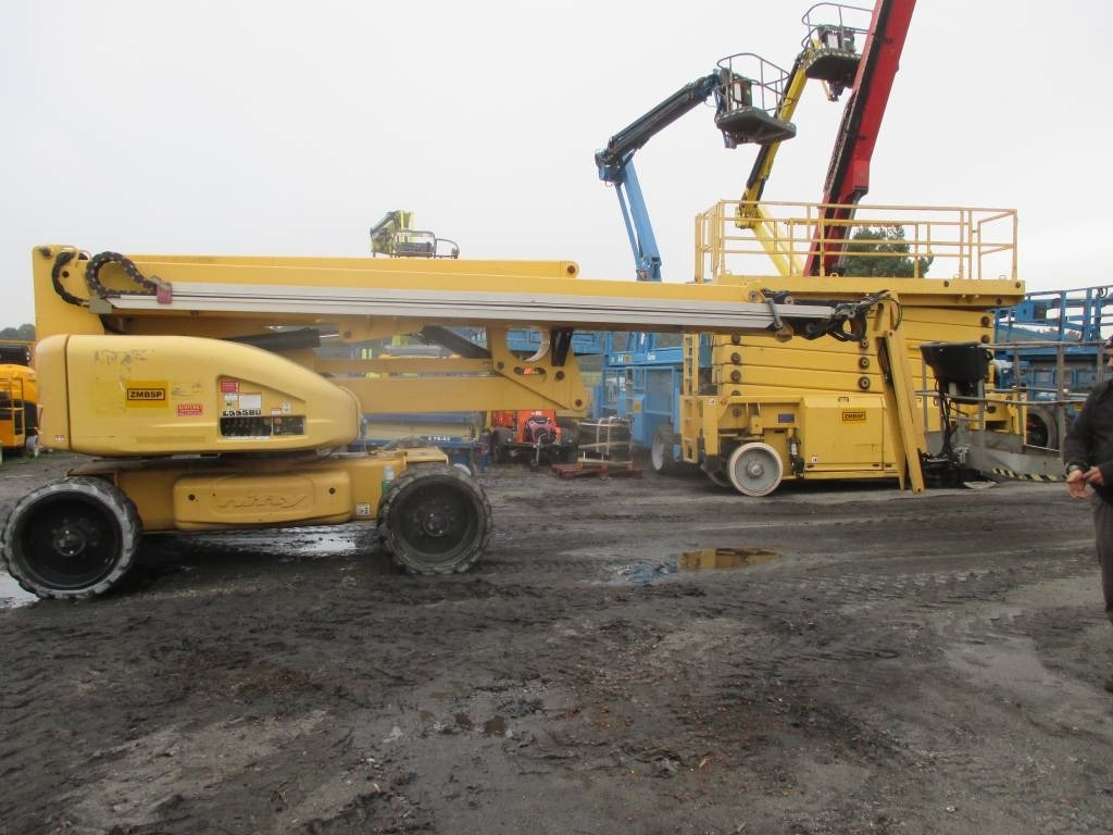 Niftylift HR 28 HYBRID - شاحنة ذراع مفصلي: صورة 2 Niftylift HR 28 HYBRID - شاحنة ذراع مفصلي: صورة 2