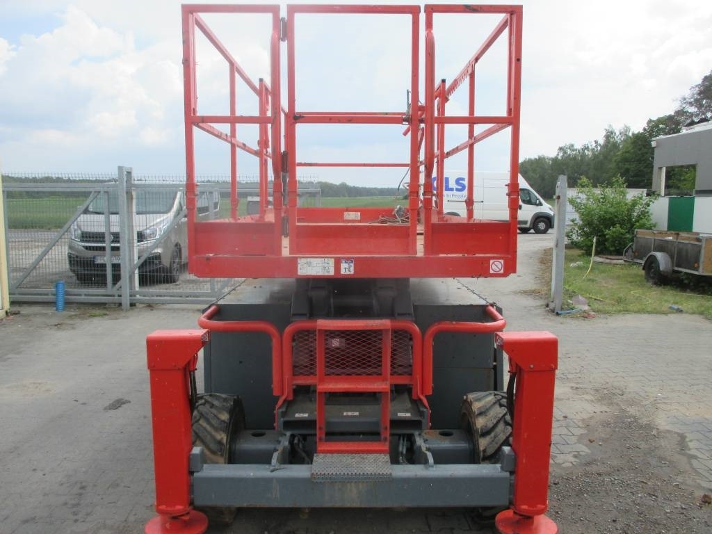 SkyJack SJ 6832 RT - رافعة هيدروليكية مقصية: صورة 4 SkyJack SJ 6832 RT - رافعة هيدروليكية مقصية: صورة 4