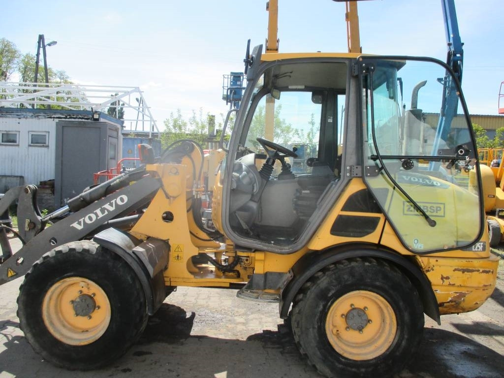 Volvo L 25 F - اللودر بعجل: صورة 5 Volvo L 25 F - اللودر بعجل: صورة 5