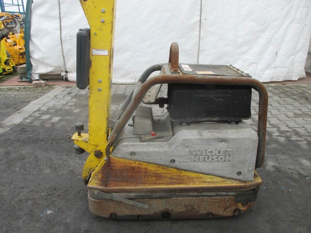 Wacker Neuson DPU 4545 HE - لوحة اهتزازية: صورة 1 Wacker Neuson DPU 4545 HE - لوحة اهتزازية: صورة 1