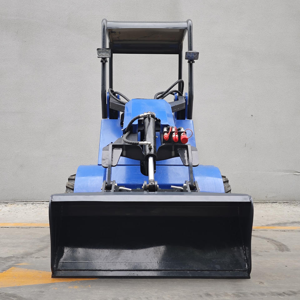 LEZUM Free Shipping Mini Skid Steer Loader Compact Track Electric/Diesel Chinese Mini Skid Steer Loader For Sale With Mini Skid Steer Attachments 4 In 1 Bucket - شيول صغير: صورة 4 LEZUM Free Shipping Mini Skid Steer Loader Compact Track Electric/Diesel Chinese Mini Skid Steer Loader For Sale With Mini Skid Steer Attachments 4 In 1 Bucket - شيول صغير: صورة 4