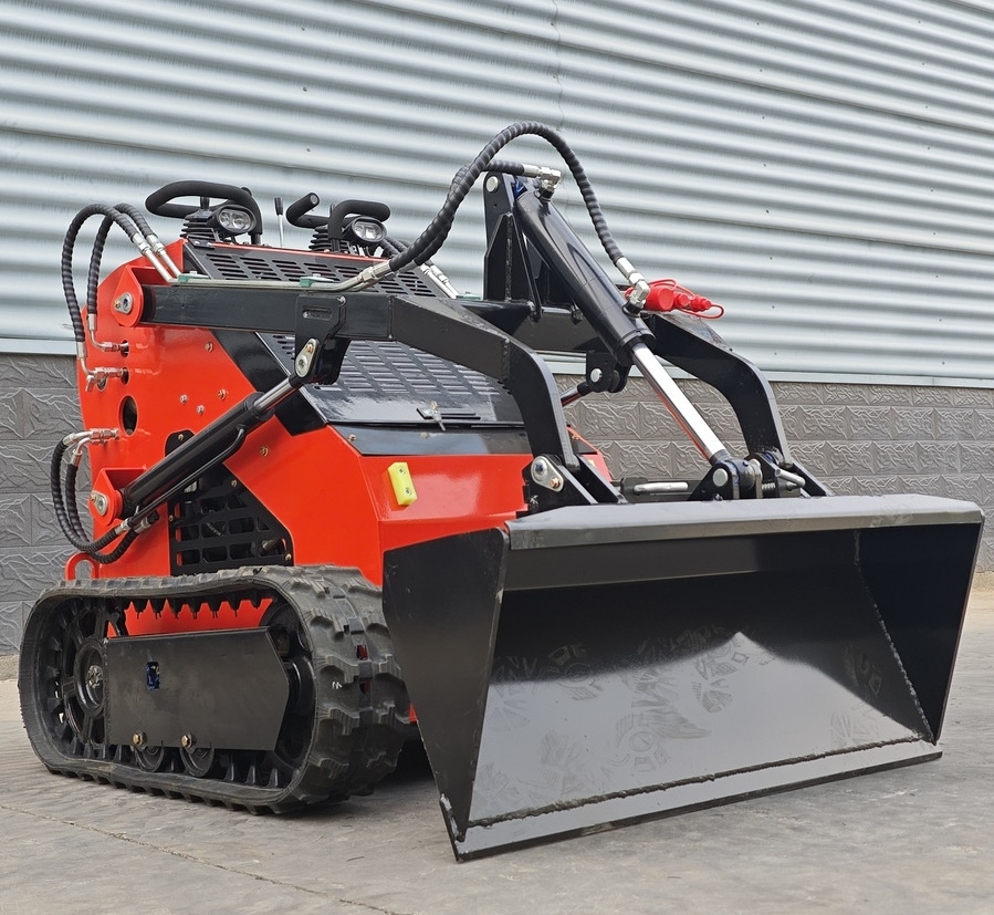LEZUM Free Shipping Mini Skid Steer Loader Compact Track Electric/Diesel Chinese Mini Skid Steer Loader For Sale With Mini Skid Steer Attachments 4 In 1 Bucket - شيول صغير: صورة 2 LEZUM Free Shipping Mini Skid Steer Loader Compact Track Electric/Diesel Chinese Mini Skid Steer Loader For Sale With Mini Skid Steer Attachments 4 In 1 Bucket - شيول صغير: صورة 2