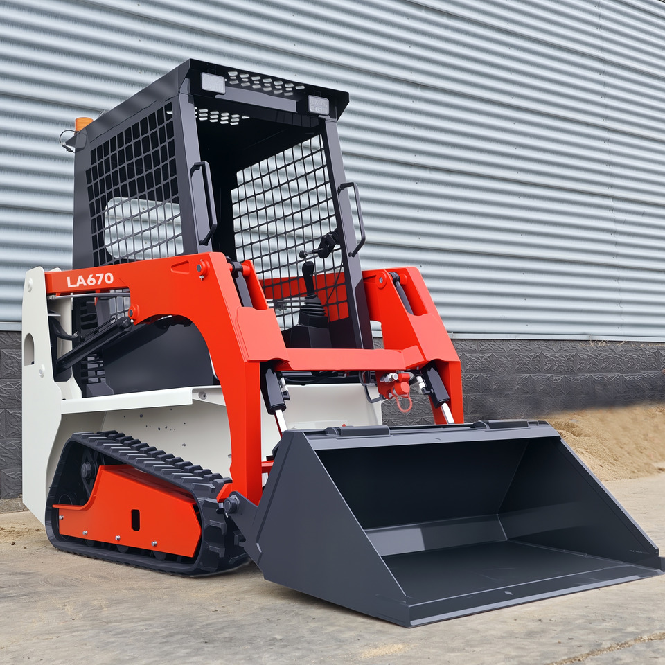LEZUM LA670 Mini Small Skid Steer Loader Compact Track Diesel Mini Skid Steer Loader For Sale With Small Mini Skid Steer Attachments 4 In 1 Bucket - شيول صغير: صورة 2 LEZUM LA670 Mini Small Skid Steer Loader Compact Track Diesel Mini Skid Steer Loader For Sale With Small Mini Skid Steer Attachments 4 In 1 Bucket - شيول صغير: صورة 2