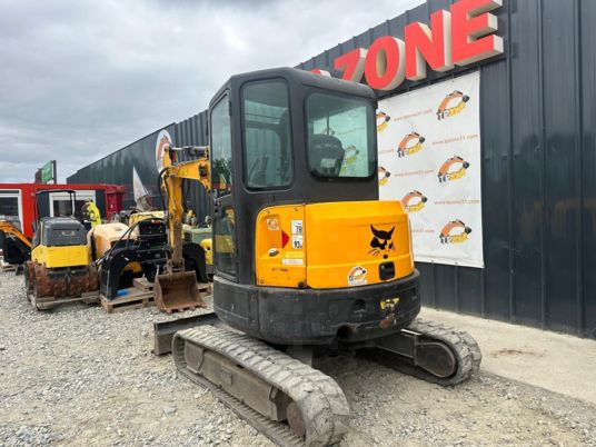 Bobcat E35 Cabine à 23 500 € HT - حفارة مُصَّغرة: صورة 4 Bobcat E35 Cabine à 23 500 € HT - حفارة مُصَّغرة: صورة 4