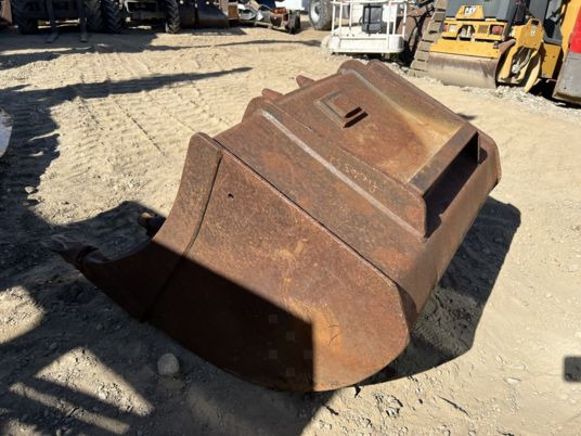 Godet terrassement mecalac - بكت حفار: صورة 5 Godet terrassement mecalac - بكت حفار: صورة 5