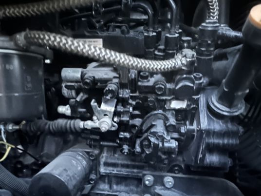 Komatsu PC55MR-3 Balancier long à 18 900 € HT - حفارة مُصَّغرة: صورة 4 Komatsu PC55MR-3 Balancier long à 18 900 € HT - حفارة مُصَّغرة: صورة 4