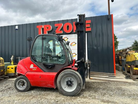 Manitou MSI40 Cabine à 27900 € HT - رافعة شوكية ديزل: صورة 1 Manitou MSI40 Cabine à 27900 € HT - رافعة شوكية ديزل: صورة 1