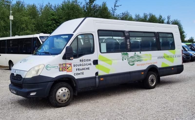 Iveco Daily 23 miejsca, KLIMA, WEBASTO - حافلة سوبربان: صورة 3 Iveco Daily 23 miejsca, KLIMA, WEBASTO - حافلة سوبربان: صورة 3