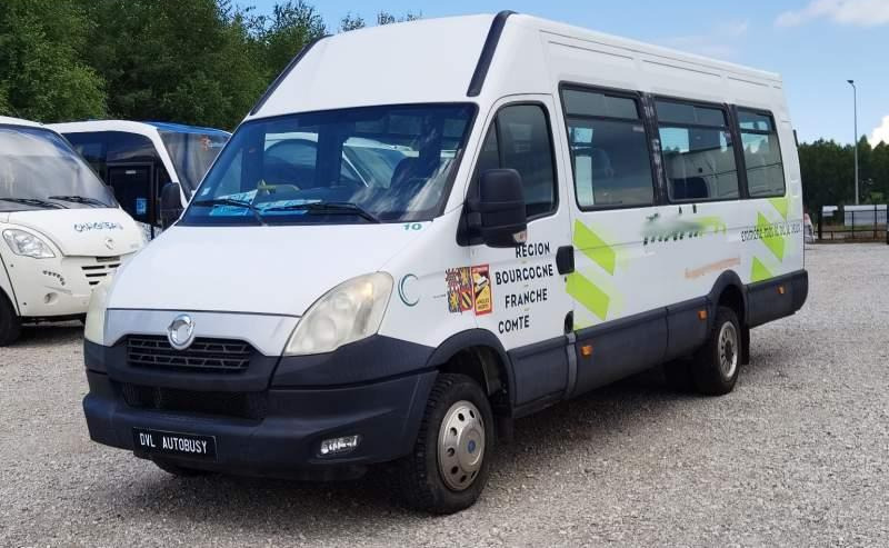 Iveco Daily 23 miejsca, KLIMA, WEBASTO - حافلة سوبربان: صورة 2 Iveco Daily 23 miejsca, KLIMA, WEBASTO - حافلة سوبربان: صورة 2