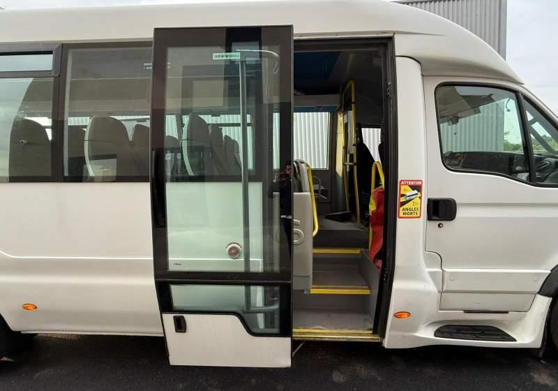 Iveco Daily DURISOTTI / 28miejsc - حافلة سوبربان: صورة 4 Iveco Daily DURISOTTI / 28miejsc - حافلة سوبربان: صورة 4