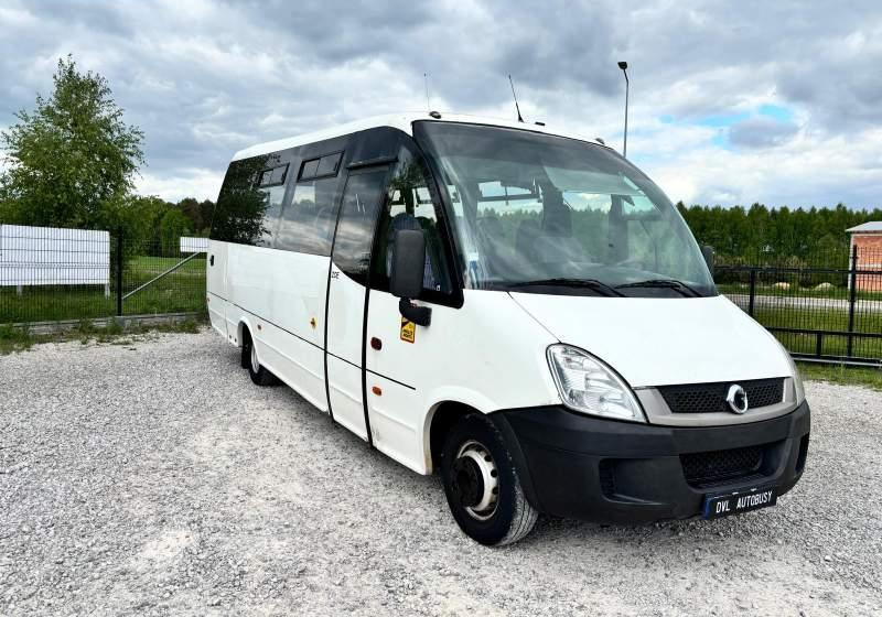 Iveco Indcar Wing euro 5 - حافلة سوبربان: صورة 1 Iveco Indcar Wing euro 5 - حافلة سوبربان: صورة 1