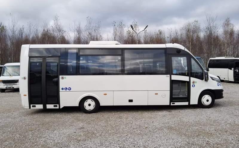 Iveco Rosero First 2022 EURO 6 2szt - حافلة صغيرة, ميكروباص: صورة 5 Iveco Rosero First 2022 EURO 6 2szt - حافلة صغيرة, ميكروباص: صورة 5