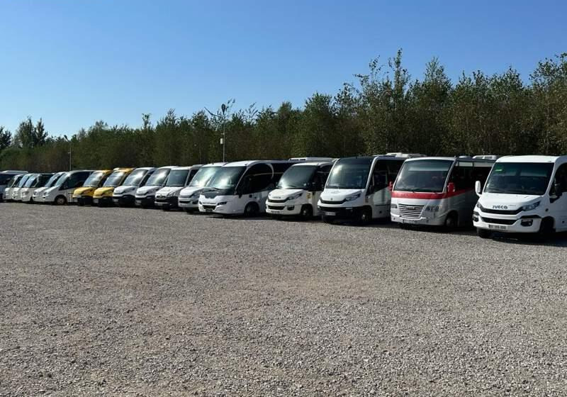 Mercedes-Benz Duży wybór Mercedes, Iveco 30-35 miejsc - مركبة كوتش: صورة 1 Mercedes-Benz Duży wybór Mercedes, Iveco 30-35 miejsc - مركبة كوتش: صورة 1