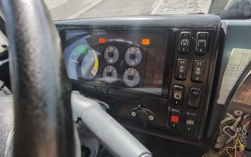 Mercedes-Benz Vario 814D 38+12 - حافلة سوبربان: صورة 5 Mercedes-Benz Vario 814D 38+12 - حافلة سوبربان: صورة 5