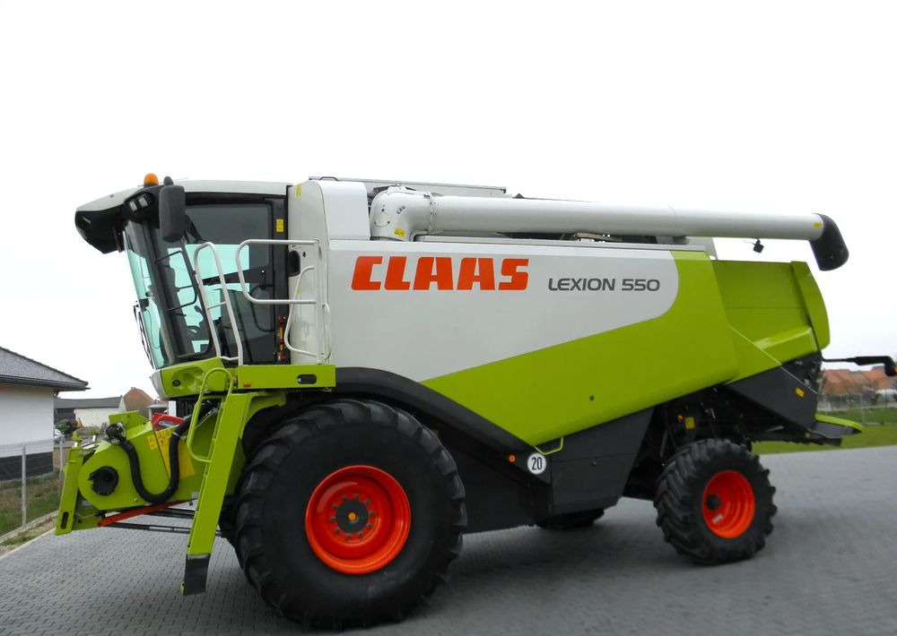 Claas Lexion 550 2008 Rok, Nowsza Wersja, Nie Malowany, Stan Idealny - حصادة موحَّدة: صورة 3 Claas Lexion 550 2008 Rok, Nowsza Wersja, Nie Malowany, Stan Idealny - حصادة موحَّدة: صورة 3