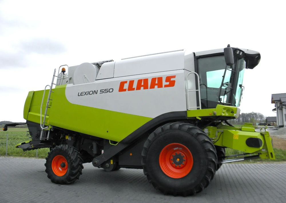 Claas Lexion 550 2008 Rok, Nowsza Wersja, Nie Malowany, Stan Idealny - حصادة موحَّدة: صورة 4 Claas Lexion 550 2008 Rok, Nowsza Wersja, Nie Malowany, Stan Idealny - حصادة موحَّدة: صورة 4