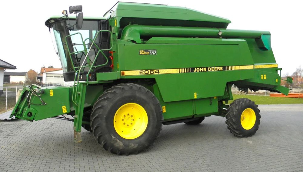 John Deere 2064 HM 1996 Rok, Nie Malowany, UMOWA KUPNA -SPRZEDAZY - حصادة موحَّدة: صورة 1 John Deere 2064 HM 1996 Rok, Nie Malowany, UMOWA KUPNA -SPRZEDAZY - حصادة موحَّدة: صورة 1