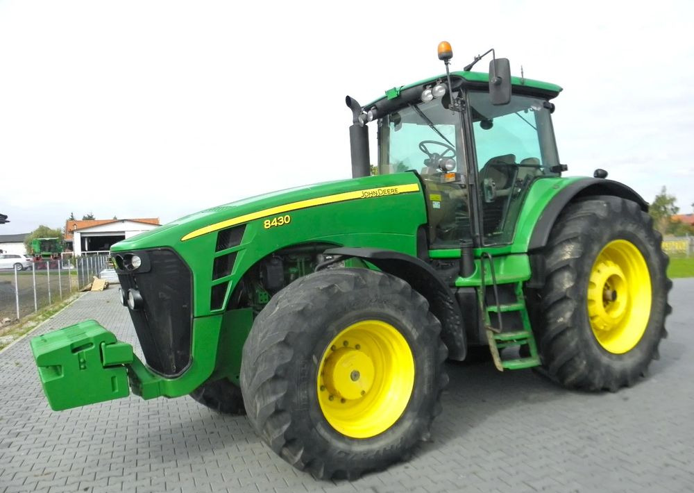 John Deere 8430 2008 Rok, Nie Malowany, Stan Bardzo Dobry - جرار: صورة 5 John Deere 8430 2008 Rok, Nie Malowany, Stan Bardzo Dobry - جرار: صورة 5