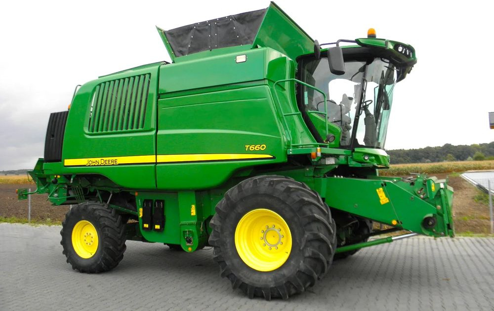 John Deere T660 2014 Rok, heder 7,6m, 2700 mtg na silniku, Najbogatsza Wersja, Nie Malowany, Stan Idealny - حصادة موحَّدة: صورة 2 John Deere T660 2014 Rok, heder 7,6m, 2700 mtg na silniku, Najbogatsza Wersja, Nie Malowany, Stan Idealny - حصادة موحَّدة: صورة 2