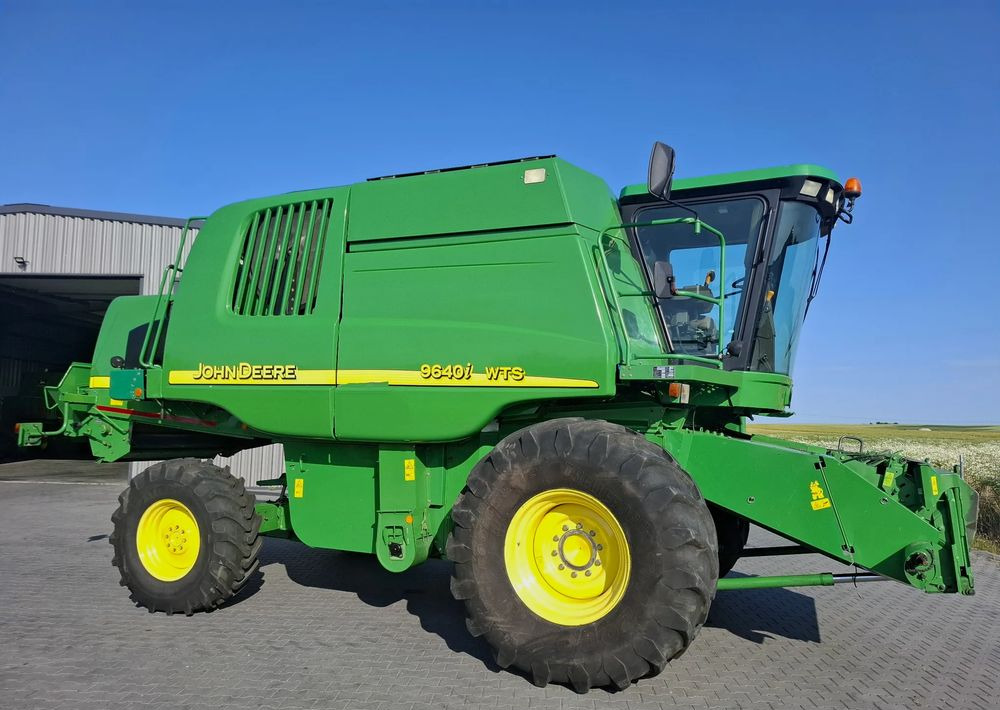 John Deere WTS 9640i 2005 Rok, heder 6,1m, Stol do rzepaku, Nie Malowany, Stan Bardzo Dobry - حصادة موحَّدة: صورة 2 John Deere WTS 9640i 2005 Rok, heder 6,1m, Stol do rzepaku, Nie Malowany, Stan Bardzo Dobry - حصادة موحَّدة: صورة 2