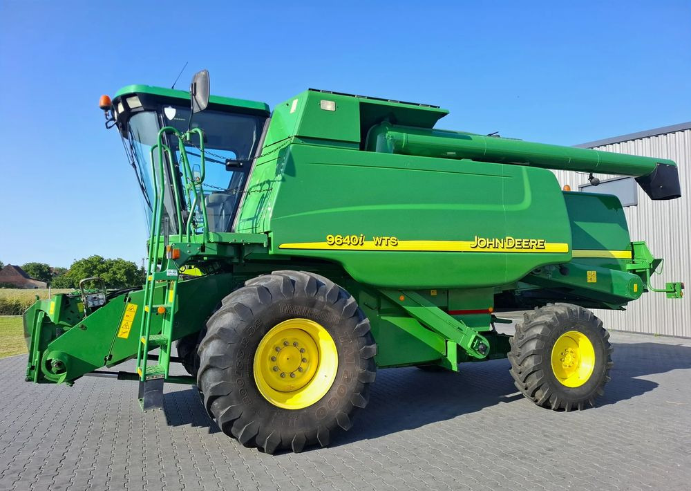 John Deere WTS 9640i 2005 Rok, heder 6,1m, Stol do rzepaku, Nie Malowany, Stan Bardzo Dobry - حصادة موحَّدة: صورة 1 John Deere WTS 9640i 2005 Rok, heder 6,1m, Stol do rzepaku, Nie Malowany, Stan Bardzo Dobry - حصادة موحَّدة: صورة 1