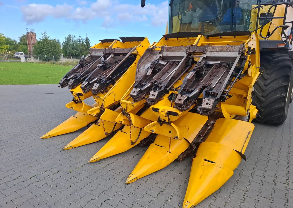 New Holland 8-75 2012 Rok, Przystawka do kukurydzy , Nie malowana, Stan Idealny - حصادة الذرة: صورة 3 New Holland 8-75 2012 Rok, Przystawka do kukurydzy , Nie malowana, Stan Idealny - حصادة الذرة: صورة 3