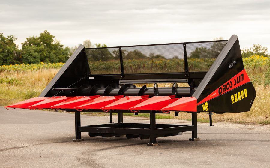 Oros SUN 876 8 rzędowy, Nowe Przystawki do zbioru słonecznika, - حصادة عباد الشمس: صورة 4 Oros SUN 876 8 rzędowy, Nowe Przystawki do zbioru słonecznika, - حصادة عباد الشمس: صورة 4