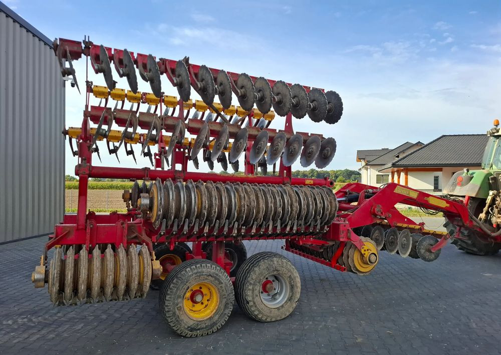 Väderstad Carrier 820 2011 rok , Nowe Talerze , Nie  Malowany , Stan Bardzo  Dobry Väderstad Carrier 820 2011 rok , Nowe Talerze , Nie  Malowany , Stan Bardzo  Dobry: صورة 11