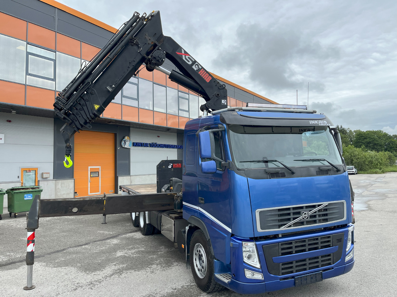 Volvo FH12 6x2 + CRANE HIAB XS 422 E6 - شاحنة كرين: صورة 1 Volvo FH12 6x2 + CRANE HIAB XS 422 E6 - شاحنة كرين: صورة 1