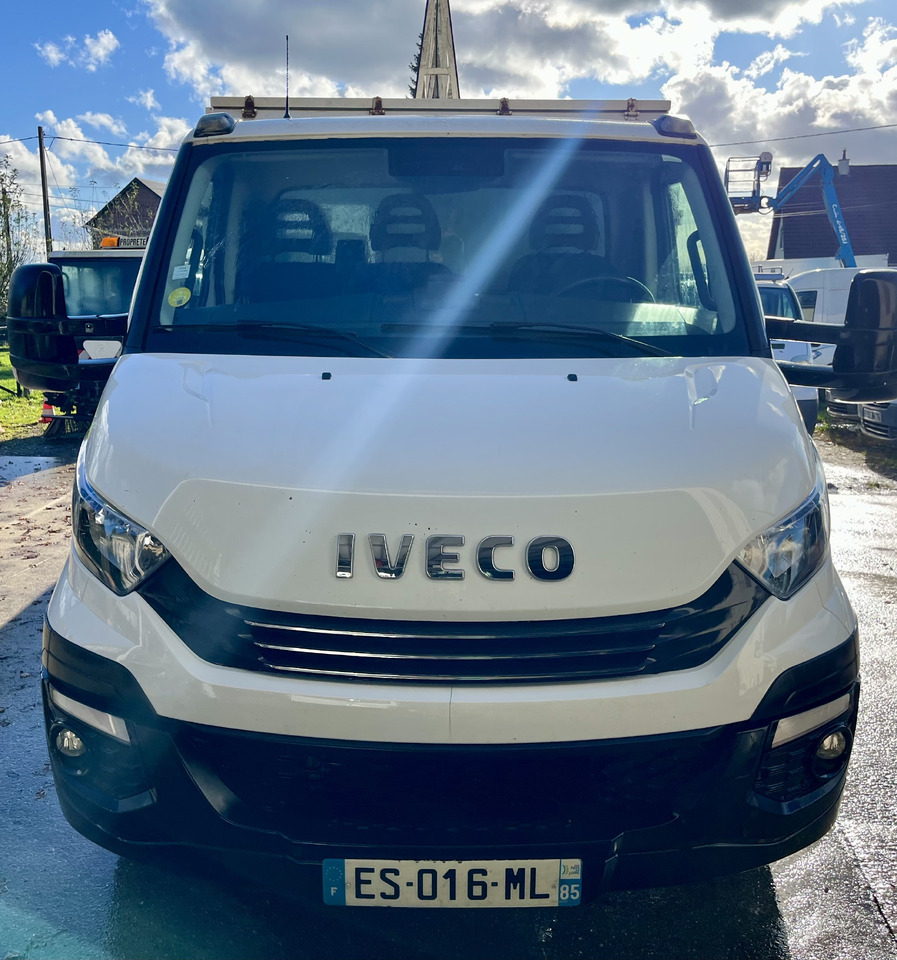 IVECO Daily 35-180 35c18 plateau - شاحنة مفتوحة: صورة 2 IVECO Daily 35-180 35c18 plateau - شاحنة مفتوحة: صورة 2