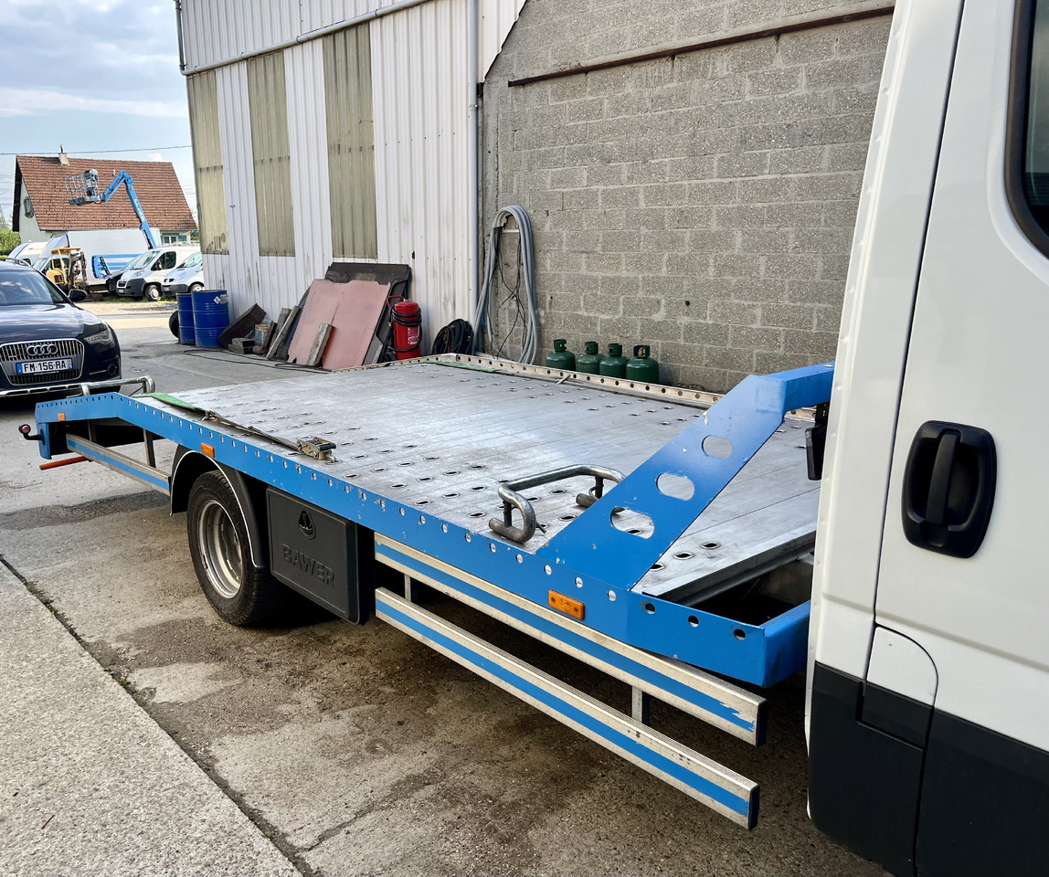Iveco Daily 35-180 plateau dépannage dépanneuse porte voiture - شاحنة مفتوحة: صورة 4 Iveco Daily 35-180 plateau dépannage dépanneuse porte voiture - شاحنة مفتوحة: صورة 4