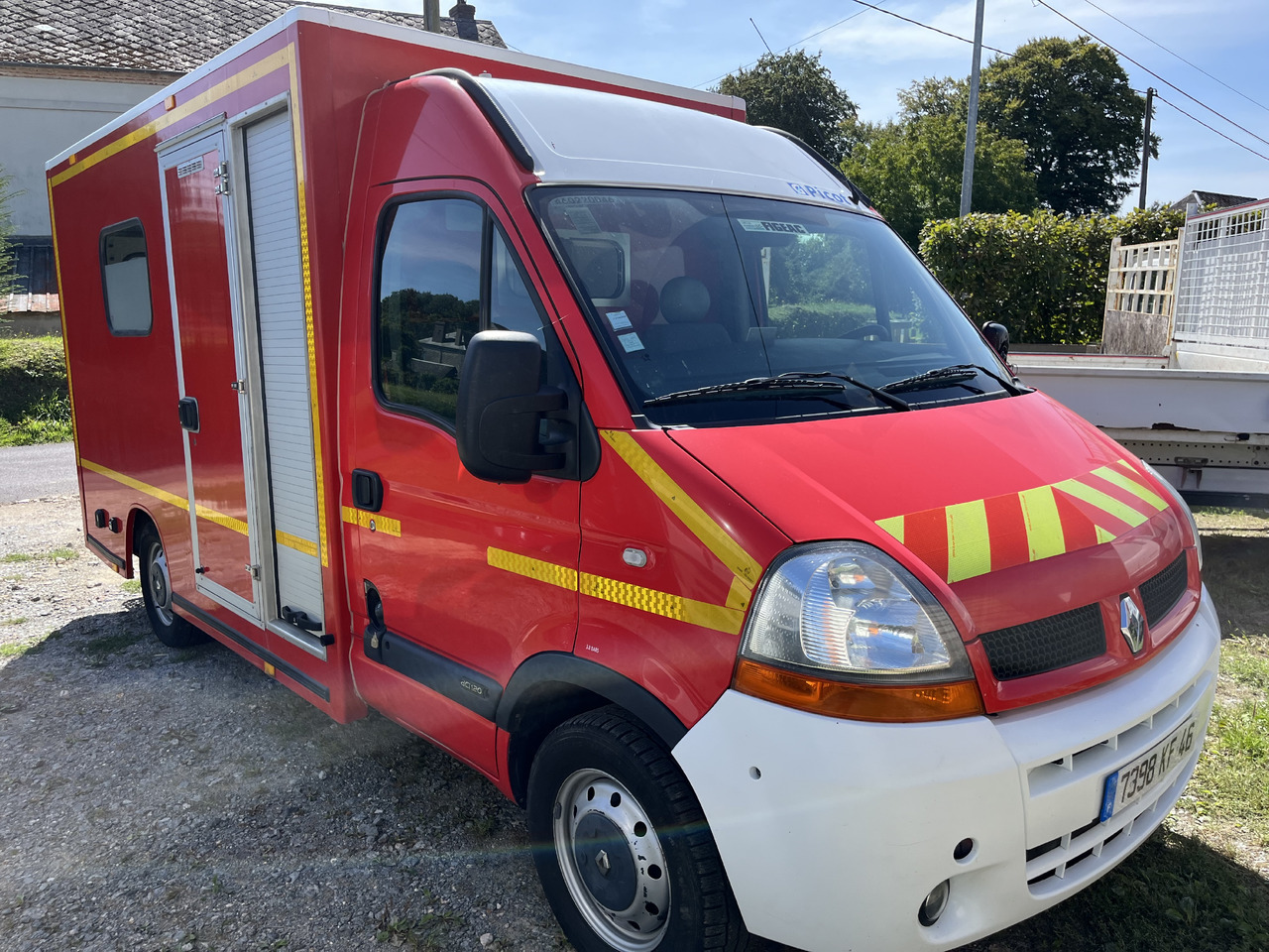 RENAULT Master 2L5 dci120cv - سيارة اسعاف: صورة 5 RENAULT Master 2L5 dci120cv - سيارة اسعاف: صورة 5